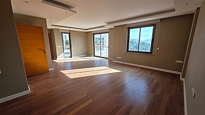 Bodrum Türkkuyusu'nda Kapanmaz Kale ve Deniz Manzaralı Satılık 5+1 Triplex Villa