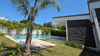Peksimet Satılık 3+1 Havuzlu Villa | Denize 200 m, 2020 Yapı