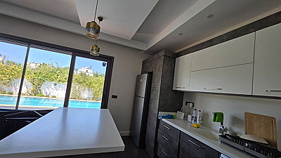 Peksimet Satılık 3+1 Havuzlu Villa | Denize 200 m, 2020 Yapı