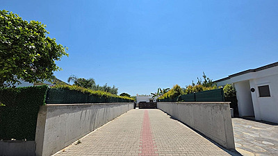 Peksimet Satılık 3+1 Havuzlu Villa | Denize 200 m, 2020 Yapı